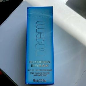 ITEM Beauty by Addison Rae Screen Break Blue Light + Anti Pollution Prot.  Mist